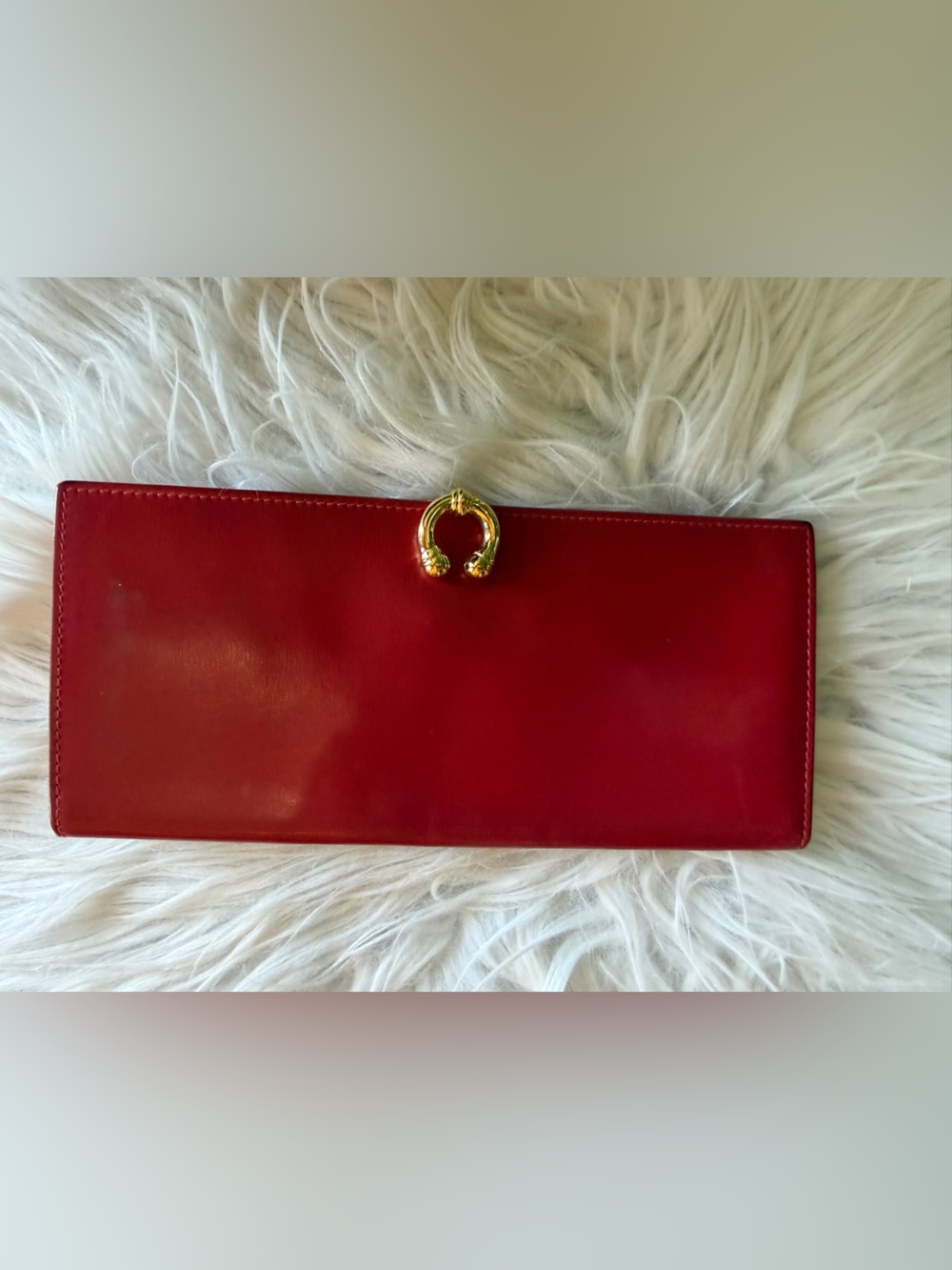 *rare* vintage Gucci red leather long wallet with a gold-tone horseshoe clasp